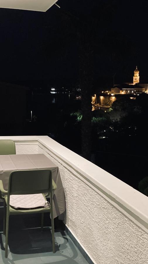Apartment Tomic Krk คิร์ก ภายนอก รูปภาพ
